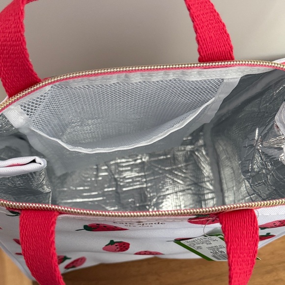 NWT Kate Spade Insulated Strawberry Lunch Bag - Picture 5 of 6